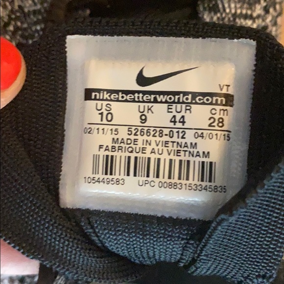 Nike Flyknit Racers ( 2pairs) - Picture 13 of 13